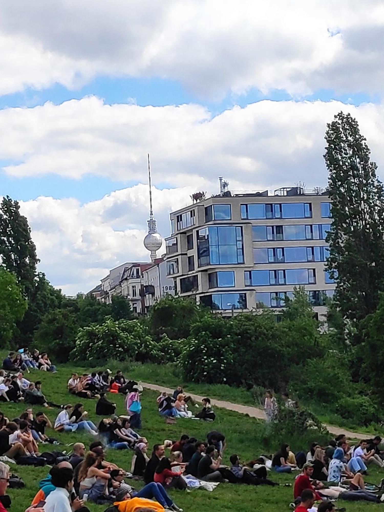 Mini-Apartment Ruhig Und Verkehrsguenstig In Berlino Esterno foto